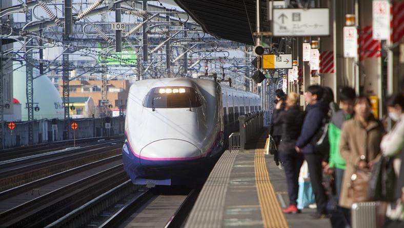 吉林富豪投百亿要造高铁,如今陷入债务危局